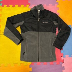 Columbia warm sporty jacket 2 pocket zipper